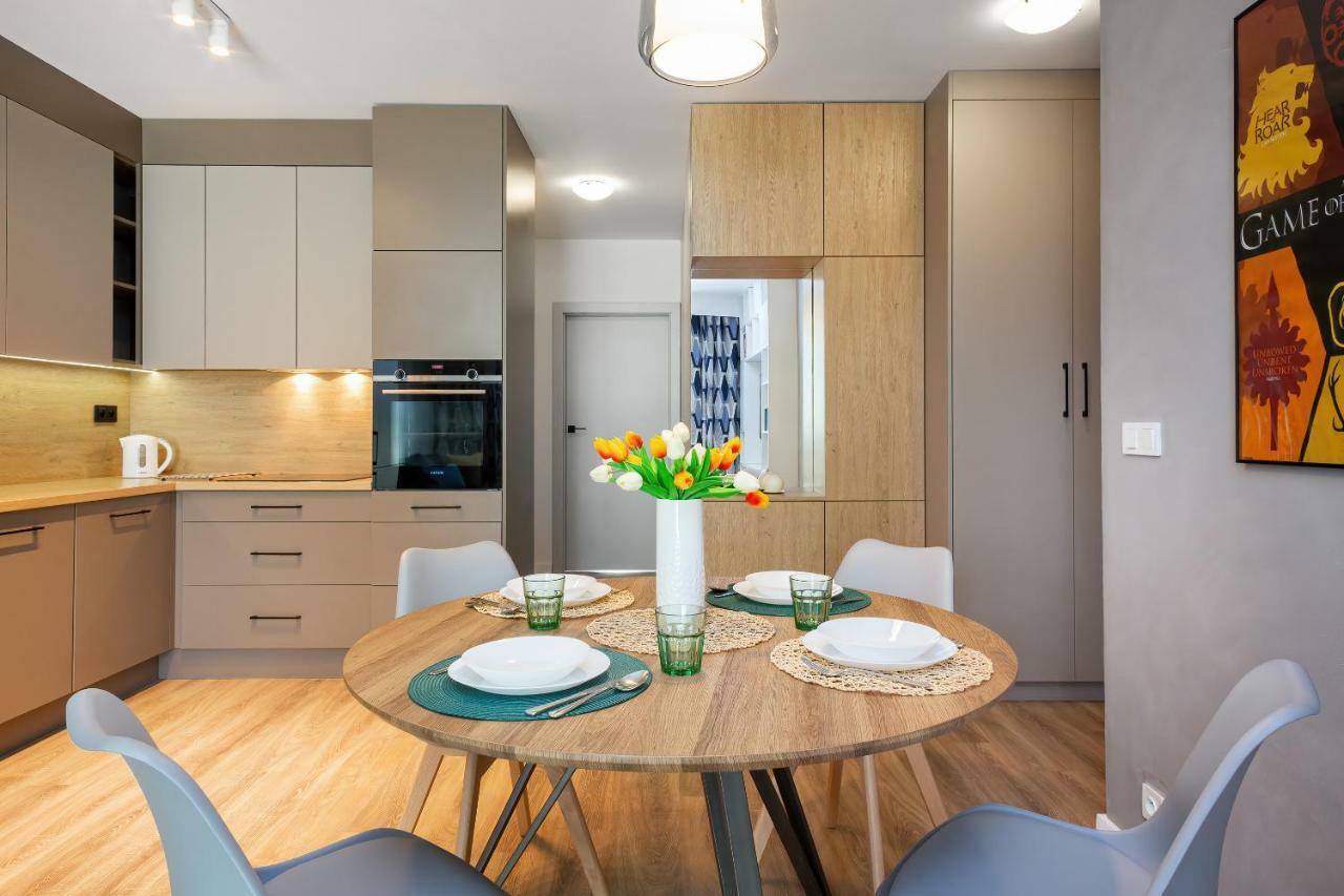 Fort Wola Apartments Warsaw By Noclegi Renters الغرفة الصورة