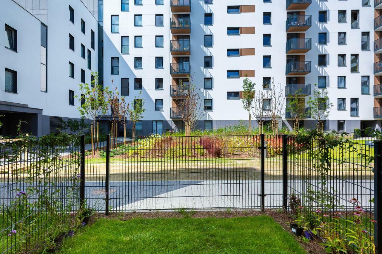 Fort Wola Apartments Warsaw By Noclegi Renters الغرفة الصورة